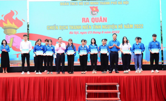 Ra qu&acirc;n Chiến dịch thanh ni&ecirc;n t&igrave;nh nguyện h&egrave; năm 2022