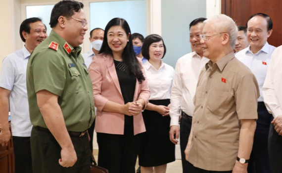 Ph&ograve;ng, chống tham nhũng, ti&ecirc;u cực: Cần ki&ecirc;n tr&igrave;, nh&acirc;n văn, b&agrave;i bản v&agrave; thuyết phục