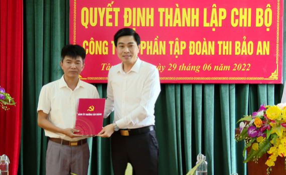 Lễ c&ocirc;ng bố Quyết định th&agrave;nh lập Chi bộ C&ocirc;ng ty CP tập đo&agrave;n Thi Bảo An