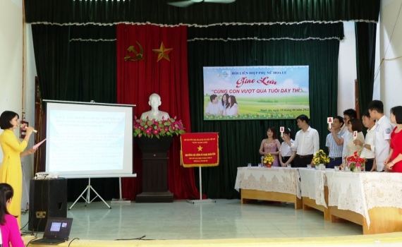 Chương tr&igrave;nh giao lưu &ldquo;C&ugrave;ng con vượt qua tuổi dậy th&igrave;&rdquo;