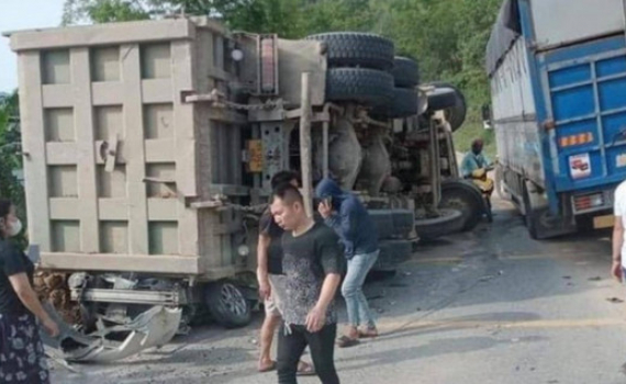 Tạm giữ h&igrave;nh sự l&aacute;i xe qu&aacute; khổ, qu&aacute; tải g&acirc;y TNGT đặc biệt nghi&ecirc;m trọng