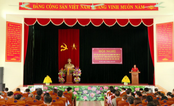 Đại biểu HĐND tỉnh tiếp x&uacute;c cử tri huyện Nho Quan