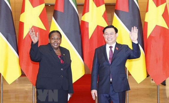 Chủ tịch Quốc hội Cộng h&ograve;a Mozambique kết th&uacute;c chuyến thăm Việt Nam