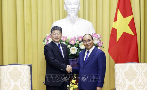 Chủ tịch nước Nguyễn Xu&acirc;n Ph&uacute;c tiếp kh&aacute;ch quốc tế