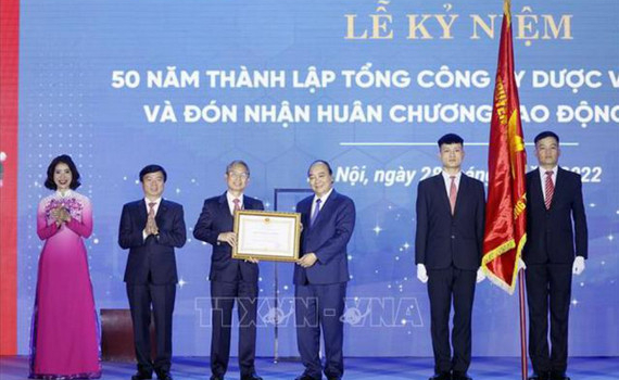 Chủ tịch nước: Cần c&oacute; biện ph&aacute;p ph&ugrave; hợp ngăn chặn khủng hoảng hệ thống y tế