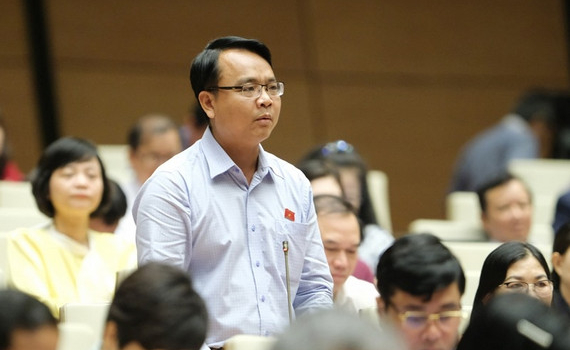 Chất vấn Bộ trưởng Bộ Giao th&ocirc;ng vận tải: &ldquo;N&oacute;ng&rdquo; việc chậm tiến độ thu ph&iacute; kh&ocirc;ng dừng