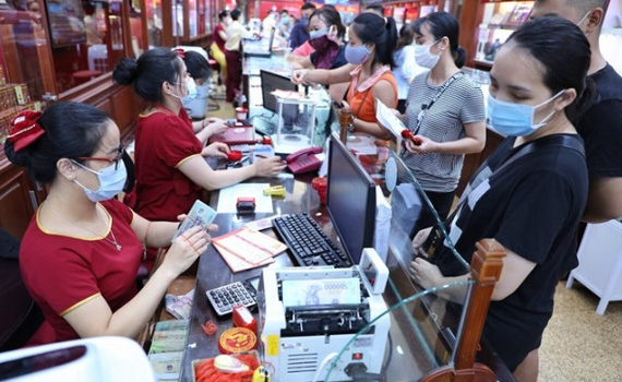 V&agrave;ng tiếp đ&agrave; tăng, giữ vững ngưỡng hơn 68 triệu đồng/lượng b&aacute;n ra​
