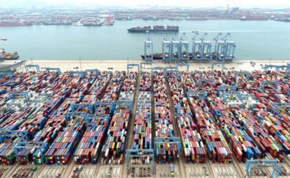 Mỹ c&acirc;n nhắc điều chỉnh thuế đối với h&agrave;ng h&oacute;a Trung Quốc