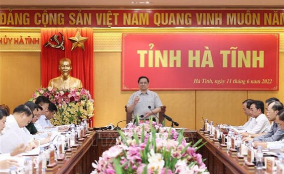 Thủ tướng Phạm Minh Ch&iacute;nh: Cần ph&aacute;t huy năng lực, tr&iacute; tuệ, &yacute; ch&iacute;, bản lĩnh của con người H&agrave; Tĩnh để vươn l&ecirc;n