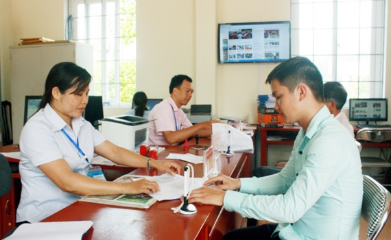 Ch&iacute;nh phủ ban h&agrave;nh Nghị định số 33/2023/NĐ-CP quy định về c&aacute;n bộ, c&ocirc;ng chức cấp x&atilde;