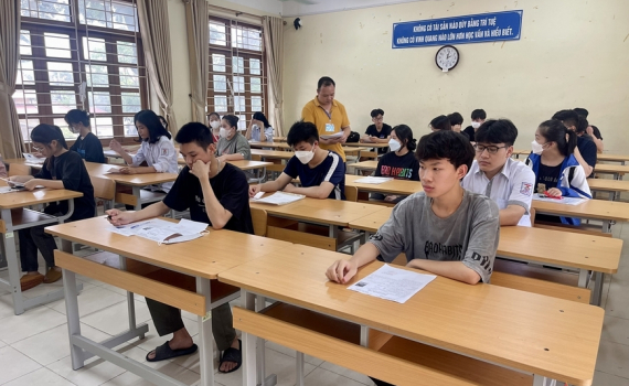 Kỳ thi tốt nghiệp THPT 2023: S&aacute;ng nay th&iacute; sinh bước v&agrave;o thi m&ocirc;n Ngữ văn