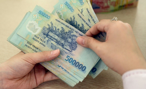 Ch&iacute;n nh&oacute;m đối tượng được tăng lương cơ sở từ 1/7/2023