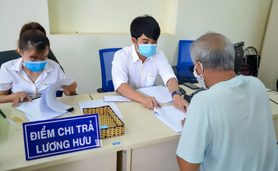Tuổi nghỉ hưu của người lao động năm 2023: Nam 60 tuổi 9 th&aacute;ng, nữ 56 tuổi