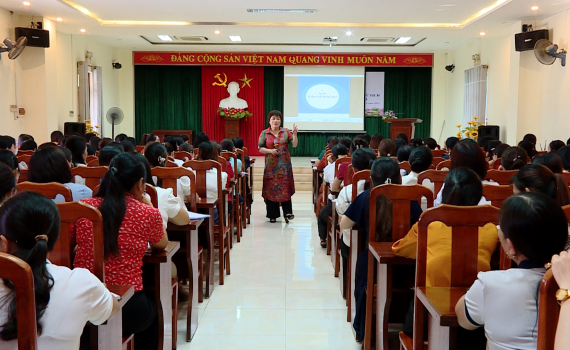 Khai giảng lớp bồi dưỡng nghiệp vụ cho Chủ tịch Hội Phụ nữ cơ sở