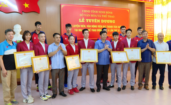 Tuy&ecirc;n dương c&aacute;c huấn luyện vi&ecirc;n, vận động vi&ecirc;n Ninh B&igrave;nh đạt th&agrave;nh t&iacute;ch xuất sắc tại SEA Games 32