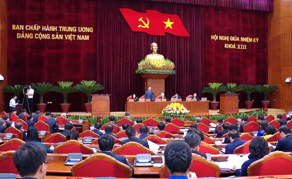 Quy định 41 của Bộ Ch&iacute;nh trị - Khắc phục b&acirc;́t c&acirc;̣p trong c&ocirc;ng tác cán bộ 
