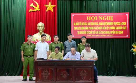 Ra mắt "Tổ li&ecirc;n gia an to&agrave;n ph&ograve;ng ch&aacute;y chữa ch&aacute;y" tại x&atilde; Thạch B&igrave;nh