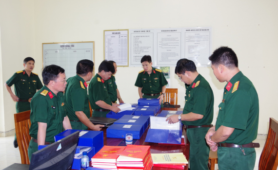 Kiểm tra c&ocirc;ng t&aacute;c Đảng, c&ocirc;ng t&aacute;c ch&iacute;nh trị tại Ban Chỉ huy Qu&acirc;n sự huyện Nho Quan