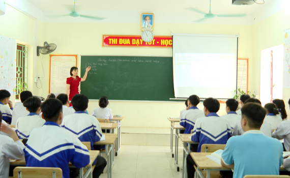 Trường THPT Nho Quan A - Đơn vị dẫn đầu phong tr&agrave;o thi đua