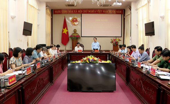 Đo&agrave;n khảo s&aacute;t Ủy ban văn h&oacute;a gi&aacute;o dục của Quốc hội l&agrave;m việc với UBND tỉnh Ninh B&igrave;nh
