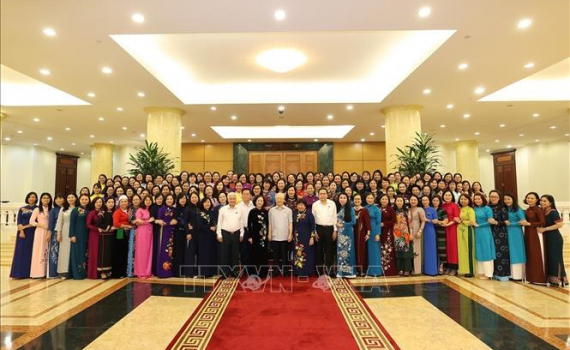 Tổng B&iacute; thư Nguyễn Ph&uacute; Trọng gặp mặt Nh&oacute;m nữ đại biểu Quốc hội Việt Nam kh&oacute;a XV
