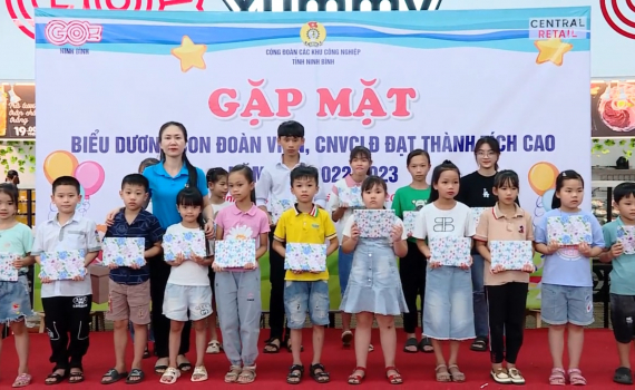 Chăm lo đời sống cho con người lao động tại c&aacute;c khu c&ocirc;ng nghiệp