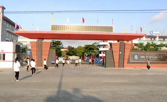 Sở Gi&aacute;o dục v&agrave; Đ&agrave;o tạo Ninh B&igrave;nh th&ocirc;ng b&aacute;o điểm chuẩn tr&uacute;ng tuyển lớp 10 THPT chuy&ecirc;n Lương Văn Tụy năm học 2023-2024
