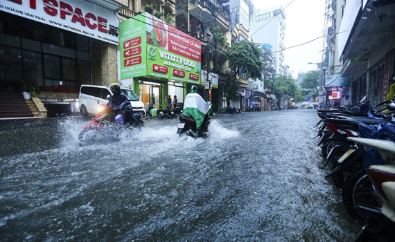 Thời tiết h&ocirc;m nay (22-6): Mưa lớn tại T&acirc;y Nguy&ecirc;n v&agrave; Nam Bộ