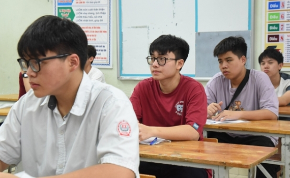 Để c&aacute;c sĩ tử giảm căng thẳng, c&oacute; sức khoẻ tốt nhất trong m&ugrave;a thi, b&aacute;c sĩ chia sẻ b&iacute; quyết