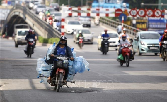 Thời tiết h&ocirc;m nay (3-6): Bắc Bộ v&agrave; Trung Bộ nắng n&oacute;ng gay gắt
