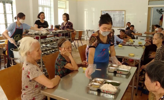 Trung t&acirc;m Bảo trợ v&agrave; C&ocirc;ng t&aacute;c x&atilde; hội - M&aacute;i ấm của những ho&agrave;n cảnh kh&oacute; khăn