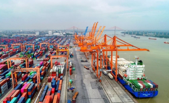 Gi&aacute; vận chuyển h&agrave;ng h&oacute;a container tăng mạnh