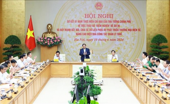 Thủ tướng Phạm Minh Ch&iacute;nh chủ tr&igrave; Hội nghị trực tuyến to&agrave;n quốc về thực hiện Đề &aacute;n 06