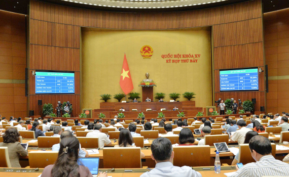 Quốc hội th&ocirc;ng qua Nghị quyết về th&agrave;nh lập Đo&agrave;n gi&aacute;m s&aacute;t năm 2025