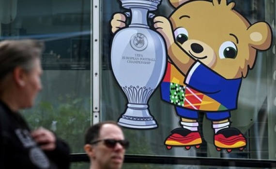 Tiền thưởng b&oacute;ng đ&aacute; Euro 2024