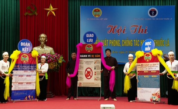Hội N&ocirc;ng d&acirc;n tỉnh tổ chức Hội thi t&igrave;m hiểu kiến thức về &ldquo;Luật Ph&ograve;ng, chống t&aacute;c hại của thuốc l&aacute;&rdquo;