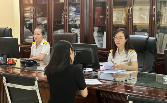 Mua b&aacute;n tr&aacute;i ph&eacute;p h&oacute;a đơn c&oacute; thể sẽ bị truy cứu tr&aacute;ch nhiệm h&igrave;nh sự