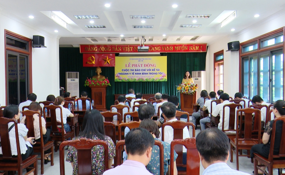 Ph&aacute;t động Cuộc thi b&aacute;o ch&iacute; với đề t&agrave;i "Ng&agrave;nh Y tế Ninh B&igrave;nh trong t&ocirc;i"