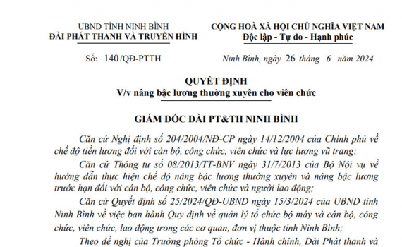 Quyết định về việc n&acirc;ng bậc lương thường xuy&ecirc;n cho b&agrave; H&agrave; Thị Thu Ho&agrave;i v&agrave; &ocirc;ng Đinh Xu&acirc;n Chiến