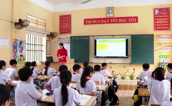 Sở Gi&aacute;o dục v&agrave; Đ&agrave;o tạo Ninh B&igrave;nh - Điển h&igrave;nh trong phong tr&agrave;o thi đua y&ecirc;u nước