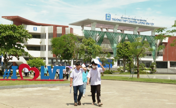 Sở Gi&aacute;o dục v&agrave; Đ&agrave;o tạo Ninh B&igrave;nh th&ocirc;ng b&aacute;o điểm chuẩn tr&uacute;ng tuyển lớp 10 THPT chuy&ecirc;n Lương Văn Tụy năm học 2024-2025