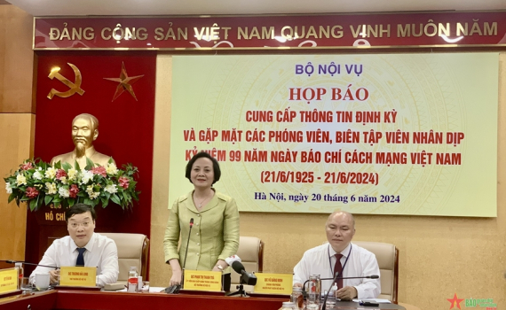 Bộ trưởng Bộ Nội vụ: Từ ng&agrave;y 1-7, lương cơ sở l&agrave; 2,34 triệu đồng/th&aacute;ng