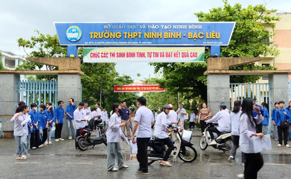 Ninh B&igrave;nh: Ng&agrave;y đầu ti&ecirc;n kỳ thi tốt nghiệp THPT năm 2024 diễn ra an to&agrave;n, nghi&ecirc;m t&uacute;c