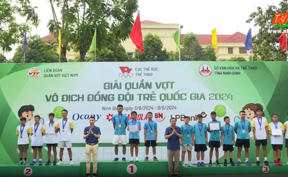 Giải Quần vợt v&ocirc; địch đồng đội trẻ quốc gia - Hấp dẫn lượt trận Chung kết