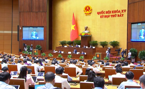 Kỳ họp 7, Quốc hội kh&oacute;a XV: Đại biểu Quốc hội tỉnh tham gia chất vấn Bộ trưởng Bộ C&ocirc;ng Thương