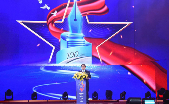 Thủ tướng: Đảng, Nh&agrave; nước v&agrave; Nh&acirc;n d&acirc;n đặt niềm tin, hy vọng v&agrave;o B&aacute;o ch&iacute; C&aacute;ch mạng với 'th&eacute;p trong b&uacute;t, lửa trong tim'