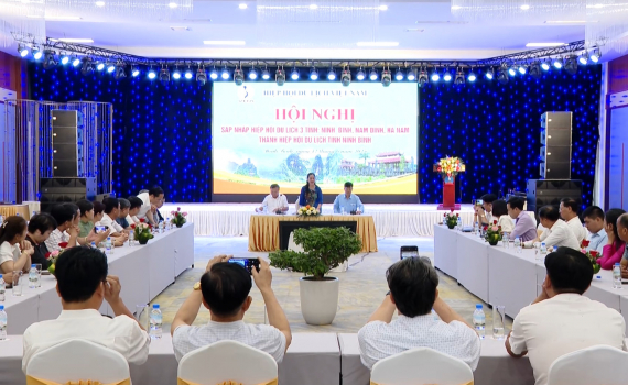 Hội nghị triển khai c&ocirc;ng t&aacute;c s&aacute;t nhập Hiệp hội Du lịch 3 tỉnh Ninh B&igrave;nh, Nam Định, H&agrave; Nam