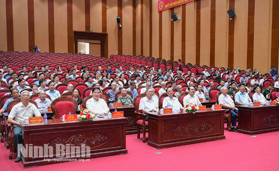 Nho Quan sơ kết c&ocirc;ng t&aacute;c 6 th&aacute;ng đầu năm v&agrave; c&ocirc;ng t&aacute;c chuẩn bị thực hiện m&ocirc; h&igrave;nh ch&iacute;nh quyền địa phương 2 cấp