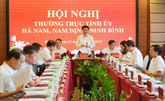 Hội nghị Thường trực Tỉnh ủy H&agrave; Nam, Nam Định, Ninh B&igrave;nh