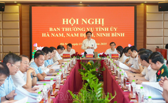 Ban Thường vụ Tỉnh ủy H&agrave; Nam, Nam Định, Ninh B&igrave;nh th&ocirc;ng qua c&ocirc;ng t&aacute;c tổ chức bộ m&aacute;y thực hiện s&aacute;p nhập tỉnh